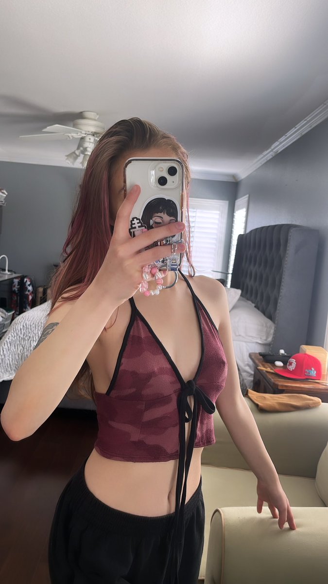 peachykaz's tweet image. hey look i made this shirt today :p