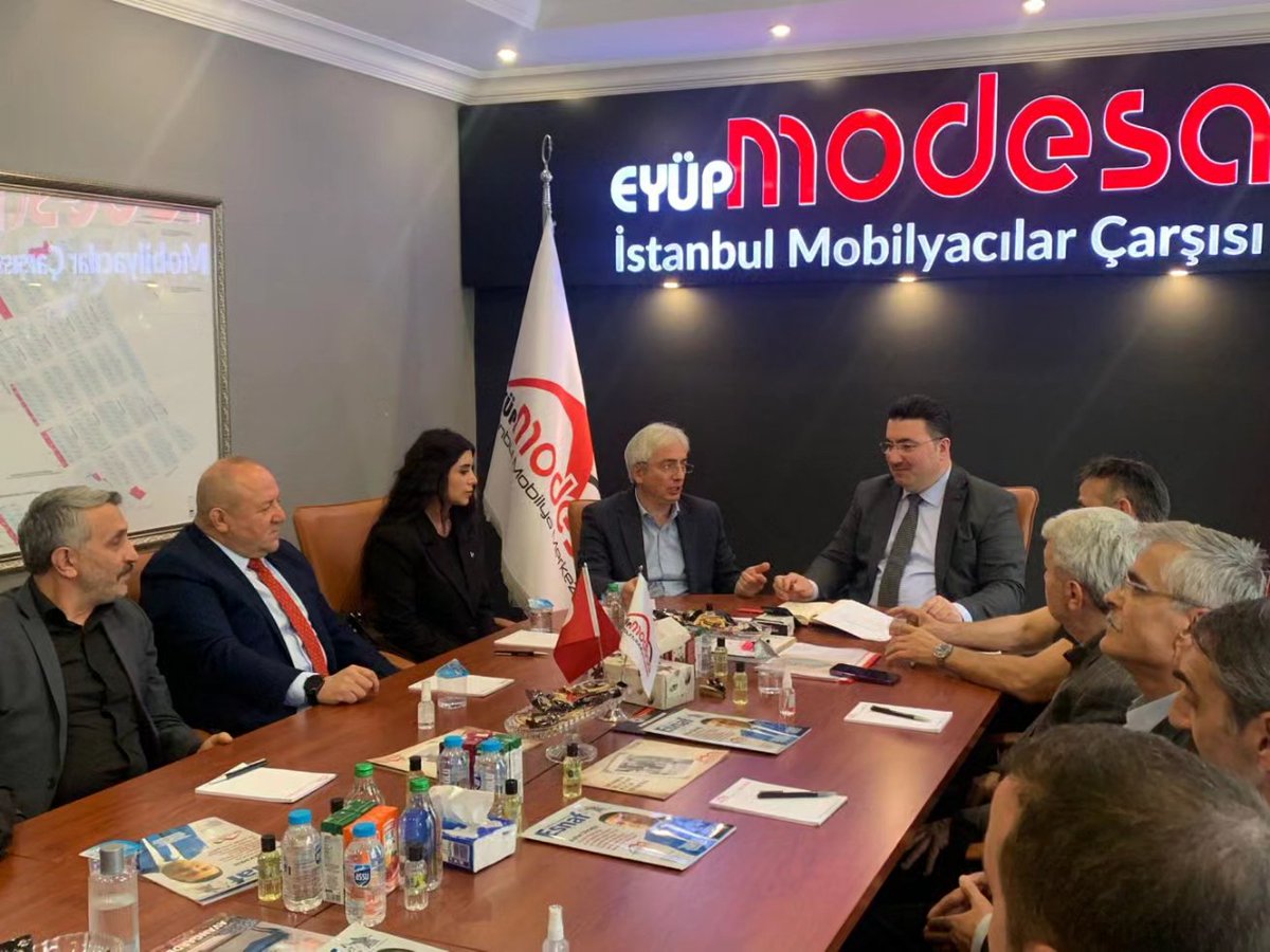 MHPEYUPSULTAN's tweet photo. MHP İstanbul 2. Bölge Milletvekili adayımız Birol Gür ve Nevra İmamoğlu ile İstanbul Mobilyacılar Çarşısını ziyaret ettik.
@_MHPistanbul_

#istanbul #mhp #eyüpsultan #eyüp #mhpEyüpsultan #milliyetçihareketpartisi #modesa #Secim2023 https://t.co/IREZVtXi90