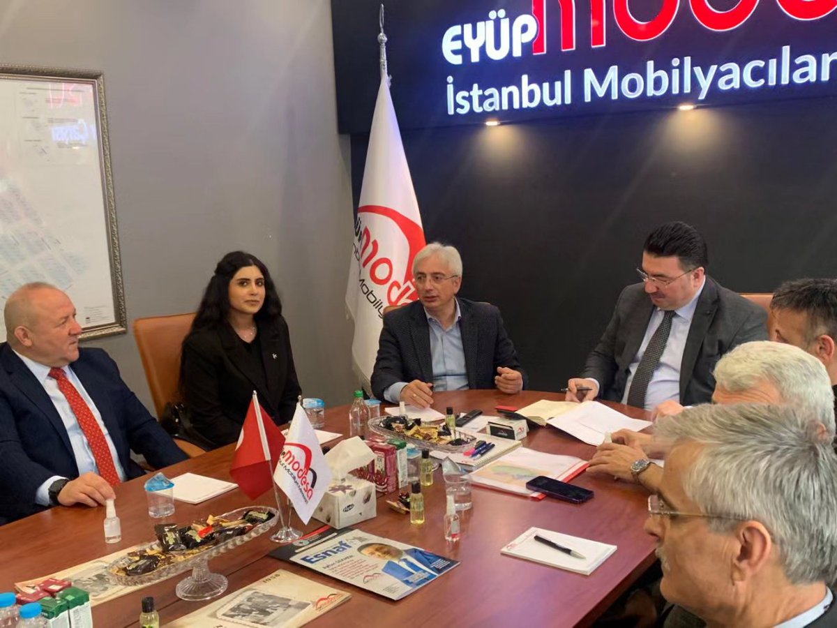 MHPEYUPSULTAN's tweet photo. MHP İstanbul 2. Bölge Milletvekili adayımız Birol Gür ve Nevra İmamoğlu ile İstanbul Mobilyacılar Çarşısını ziyaret ettik.
@_MHPistanbul_

#istanbul #mhp #eyüpsultan #eyüp #mhpEyüpsultan #milliyetçihareketpartisi #modesa #Secim2023 https://t.co/IREZVtXi90