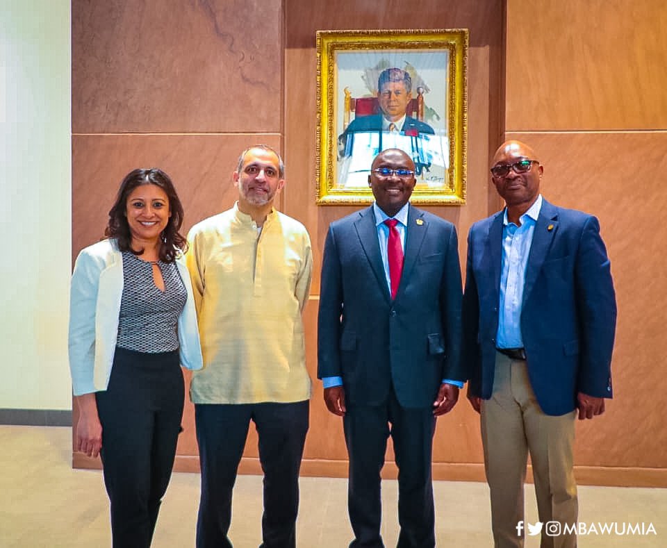 Wide-ranging discussions on public #finance #tax #education #economicgrowth w/ Vice President @MBawumia from #Ghana w/ CID’s @aikhwaja @GlobalFatema Professor Anders Jensen and @HarvardGrwthLab here at @Kennedy_School