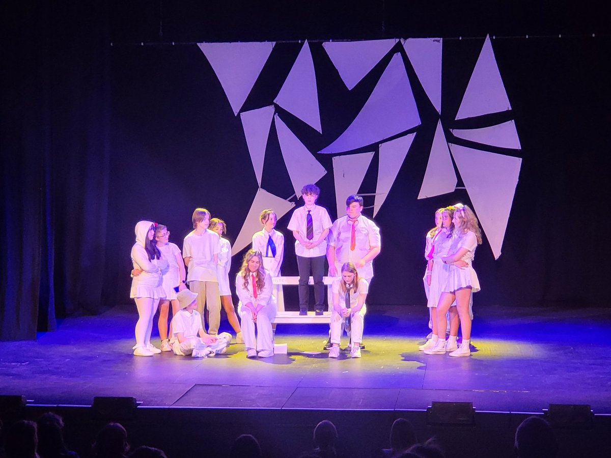 mattpy80's tweet photo. What an AMAZING performance @CreweLyceum for the @NTConnections Festival 2023. @qphschester students did themselves proud tonight with a wonderful performance with a heart of @edmundharris' play #StrangersLikeMe. So proud of them all and their hard work! https://t.co/JetHxKNJuk