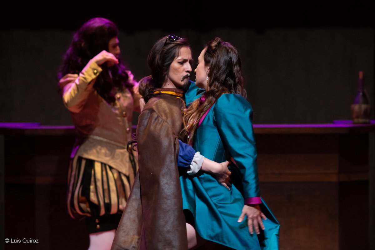 Centro Cultural Helénico tweet media