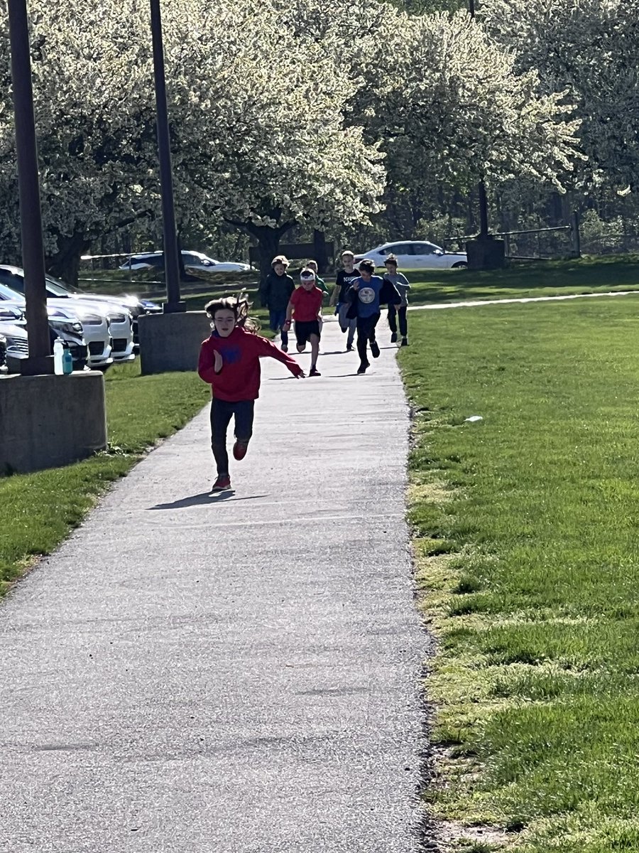 Lauren Edwards tweet media