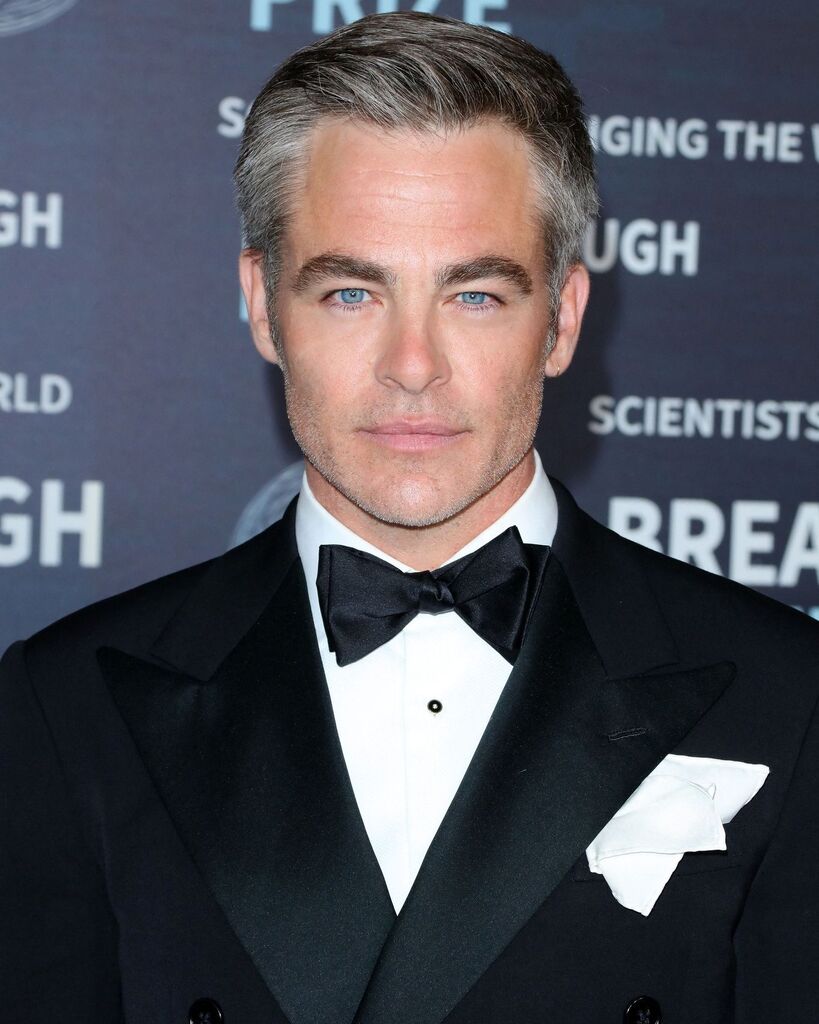 Chris Pine officially kicks off his reign as King Magnifico, the ruler of the Kingdom of Rosas, in this first-look from Disney’s all-new movie Wish, only in theaters this November.