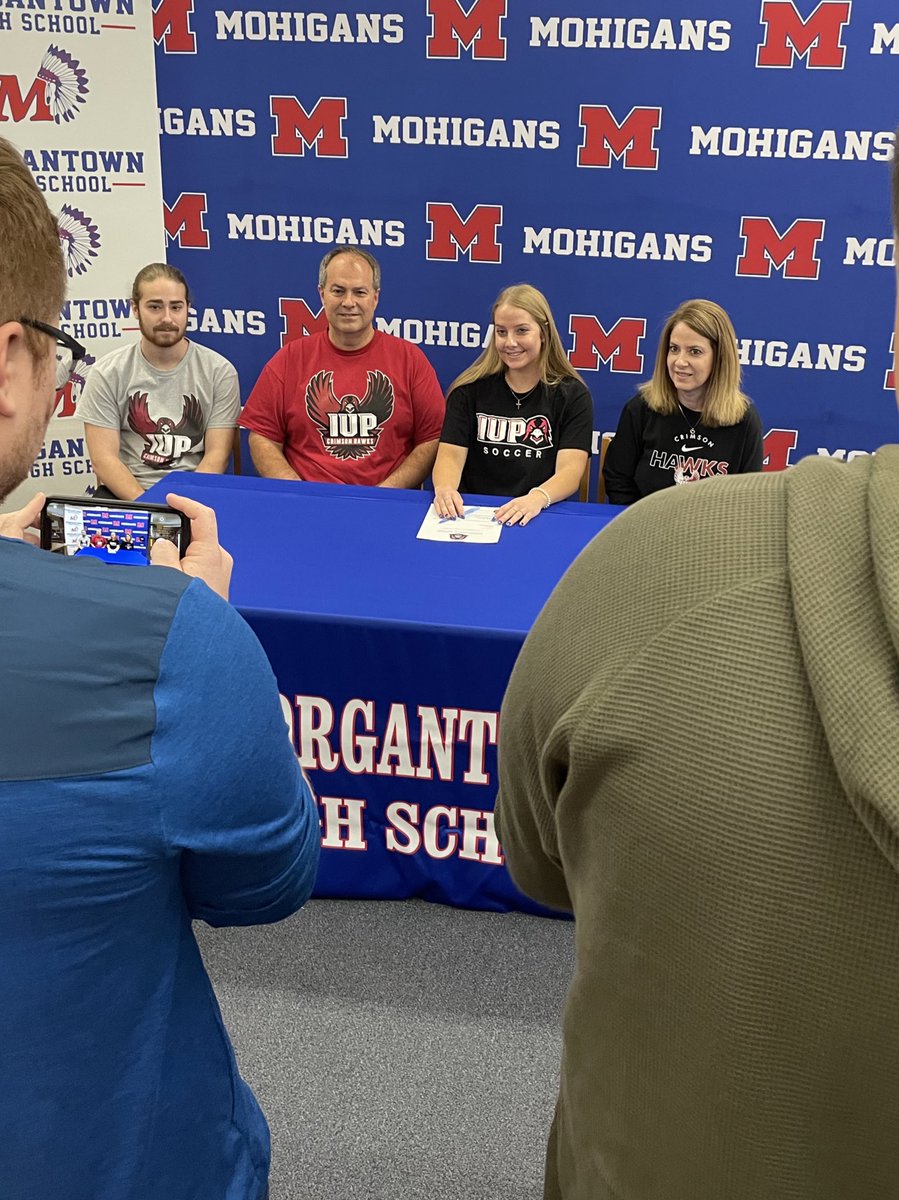 MohiganAthletic's tweet photo. Emily Lattea to @IUPCrimsonHawk @mohigansoccer https://t.co/pyLZ3DHf1z