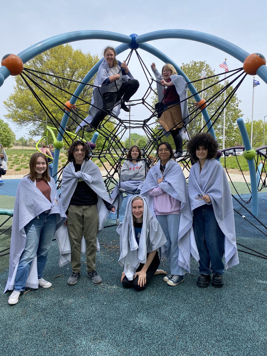 OlatheDS's tweet photo. DS picnic day! Each year we recognize our seniors with a celebration and a blanket to take with them on their journey after high school. @Olathe21st @olatheschools @JasonHermanON https://t.co/QzHUl5tVdU