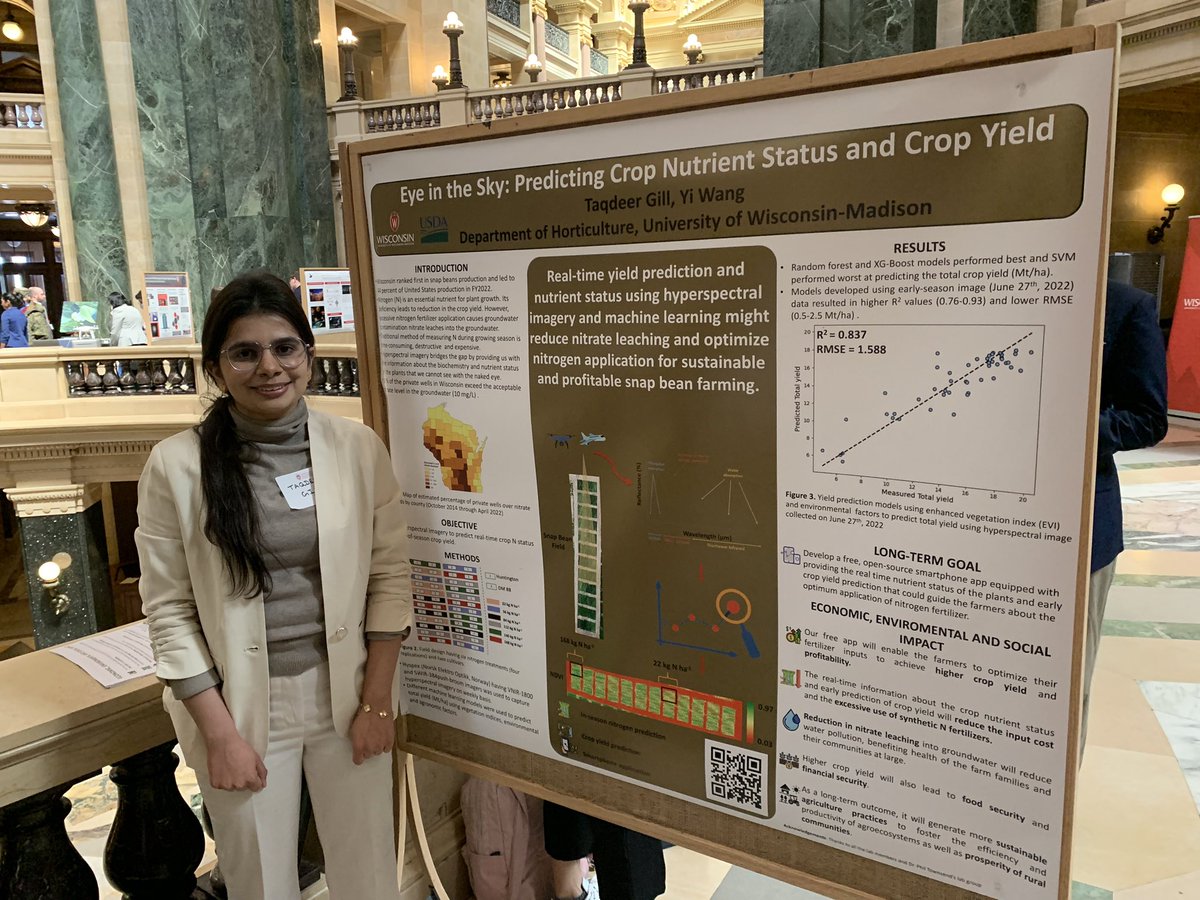 hzoerb's tweet photo. Loved seeing @UWMadisonCALS research done by @UWMadison graduate students in the State Capitol today. #tomato #beans #soil #water https://t.co/JbjO8xyFib