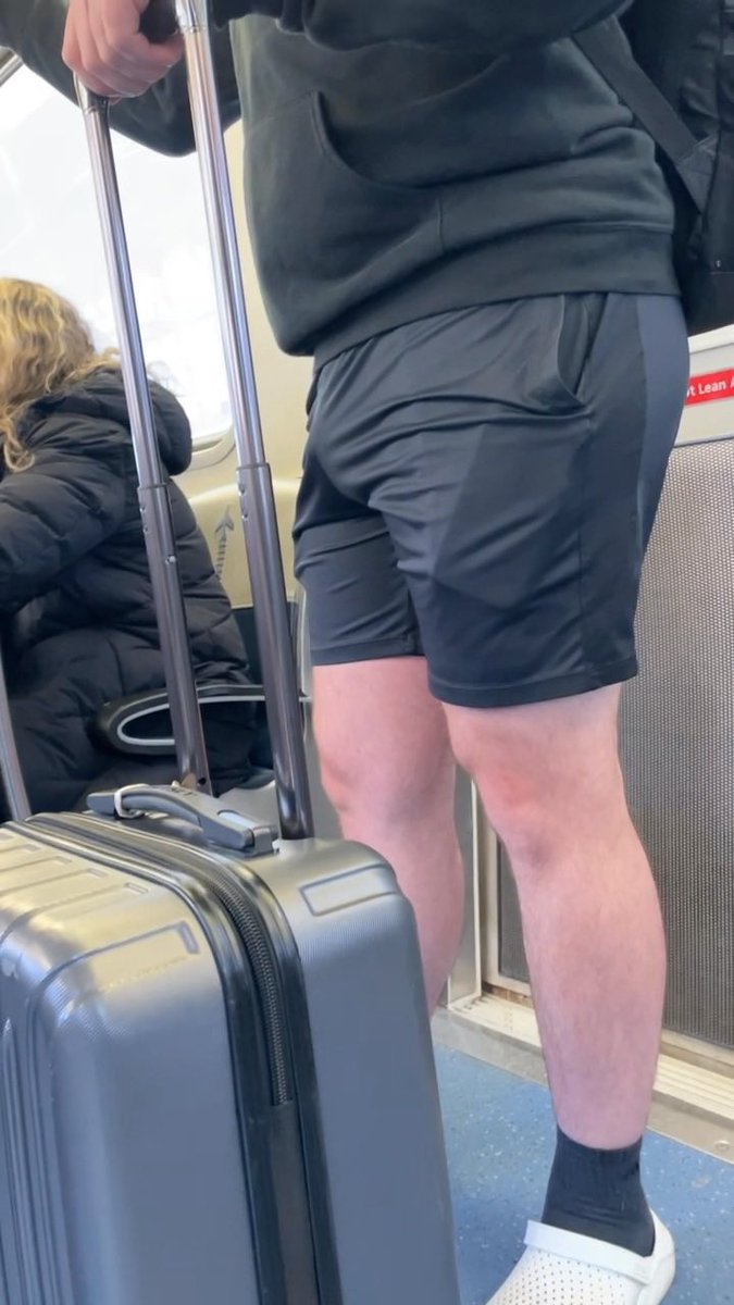 Thumper_411's tweet photo. This daddy caught me checking out his #bulge and I’m pretty sure he liked the attention cuz I watched that #DickPrint grow. https://t.co/P9h008dNXL