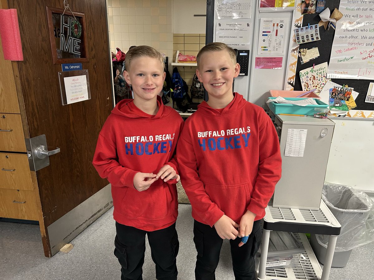 Glendale Elementary School (@glendalesh) on Twitter photo Did you participate in TWIN DAY for our Panther Post Spirit Week?! Tag us in your pictures so we can share all of the twinning that was happening!! 👯♀️🤩✨ <a href="/GLPantherPost/">Glendale Panther Post</a> <a href="/kdelaplante/">Miss DeLaPlante</a> Did you participate in TWIN DAY for our Panther Post Spirit Week?! Tag us in your pictures so we can share all of the twinning that was happening!! 👯♀️🤩✨ <a href="/GLPantherPost/">Glendale Panther Post</a> <a href="/kdelaplante/">Miss DeLaPlante</a>