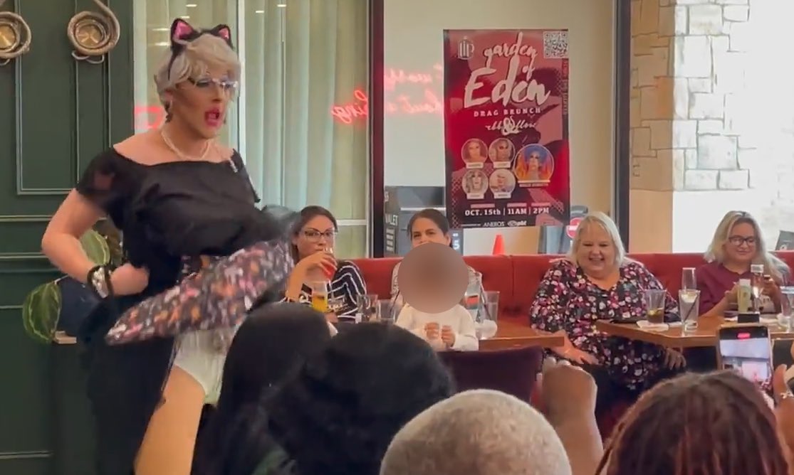 brujasdelmar's tweet photo. ¿Por qué si existen incontables videos de hombres adultos actuando y vistiendo de manera sexualizada frente a niños, e incluso se ha documentado que pedófilos han participado en estas prácticas, se insiste en que los shows drag tengan público infantil? https://t.co/VRCT1dOAFu