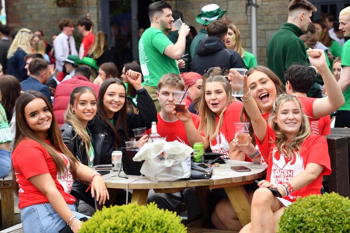 The best pictures from Welsh Varsity 2023 as 10,000 students descend on Cardiff bit.ly/3AvdcED