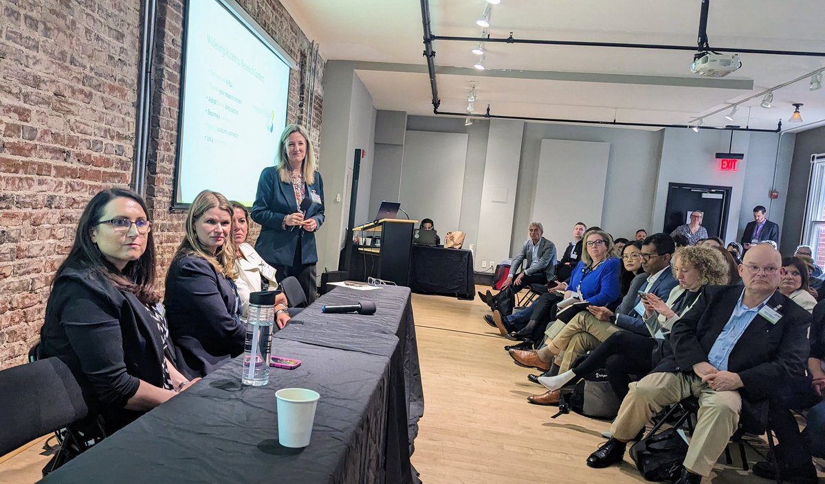 AmyJaneBourke's tweet photo. Great all-women panel #STMAnnualUS delving into the #UNSDGs, led by @joyce_lorigan: @Ann_K_Beynon with insightful data, @JaronPorciello challenging publishers to produce better opportunities for publishing #SDG research, and @danamcompton giving practical ways to get involved. https://t.co/tbfEal01Lp