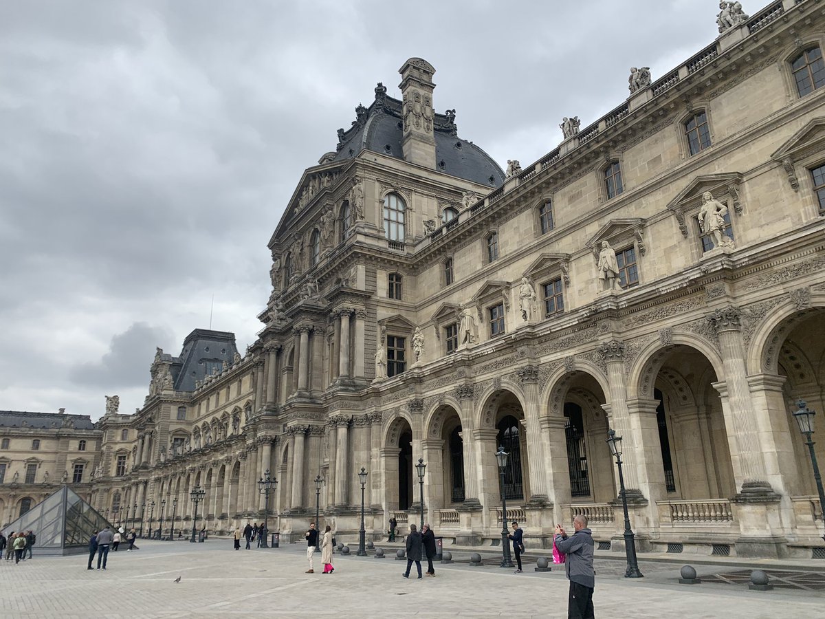 twcallow's tweet image. Where’s tezza?