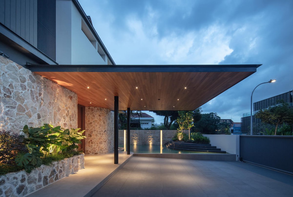 AmazingArchi's tweet photo. Rén House in Jalan Senandong, Singapore by EHKA Studio
Read more: https://t.co/te9L3dKspm
Photography: Finbarr Fallon

#house
#singapore

#architect
#architecture
#amazingarchitceture

#home #realestate #pool #interiordesign #asia https://t.co/knaWWeUzK7