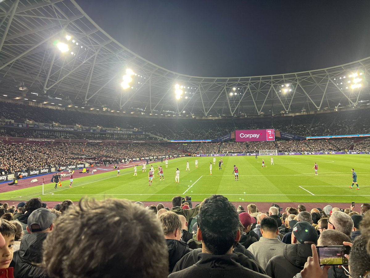 TarunKalwan97's tweet photo. West Ham (a) Fuck off you ginger cunt https://t.co/OJrd9SzdpO