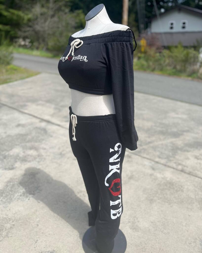 fangirl creative tweet media