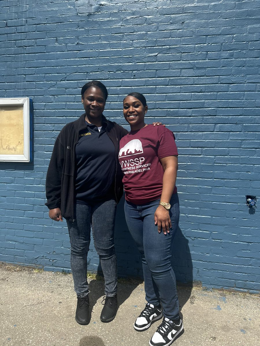 VictimWitnessSP's tweet photo. On Saturday lead victim advocate Tanes’ja celebrated earth day with many community members, organizations, elected official(s), 17th district ppd and our very own Philadelphia Eagles! https://t.co/JTjiS4adSf