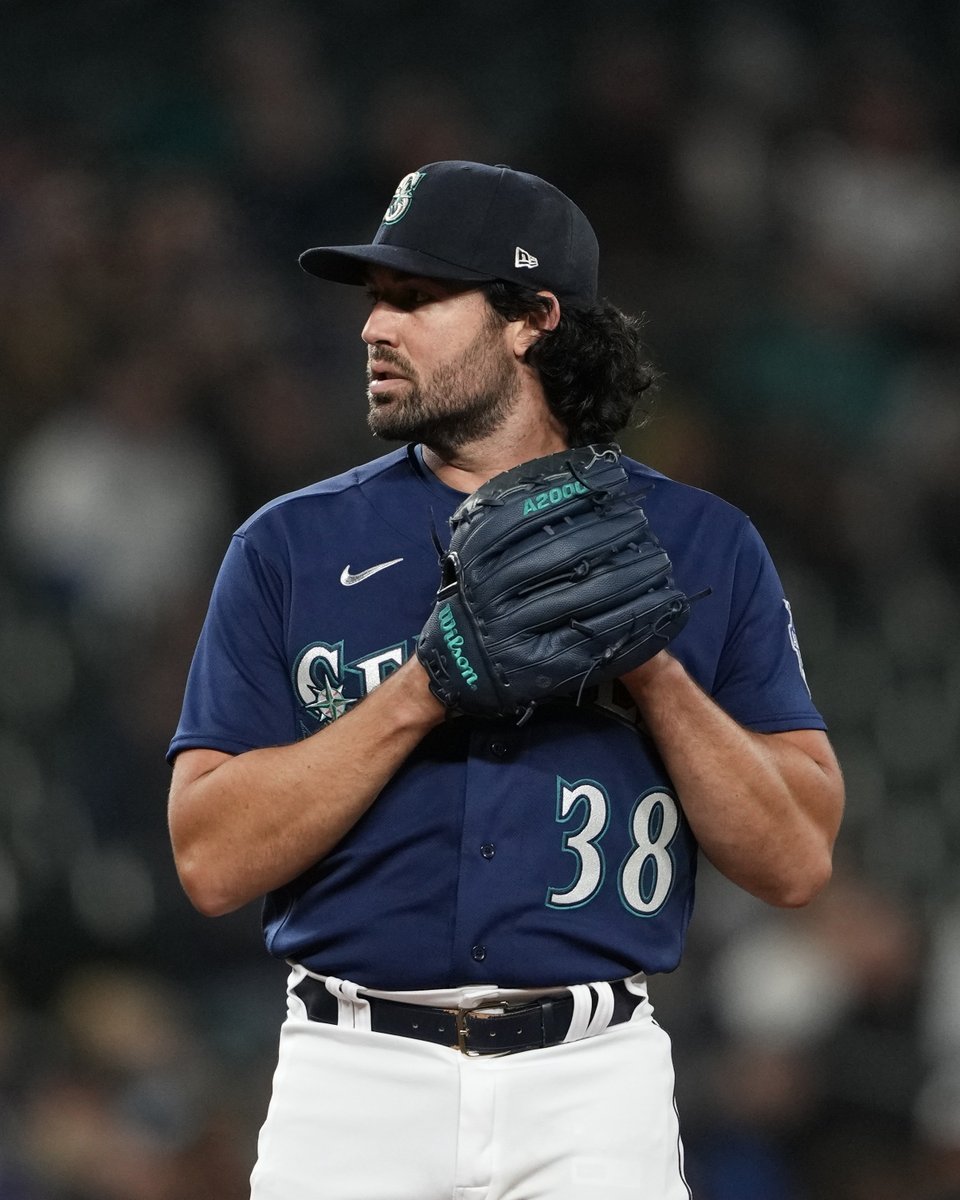 MLB's tweet photo. Mariners announce LHP Robbie Ray will undergo surgery to repair his flexor tendon and miss the remainder of the 2023 season. https://t.co/oLUd5YF282