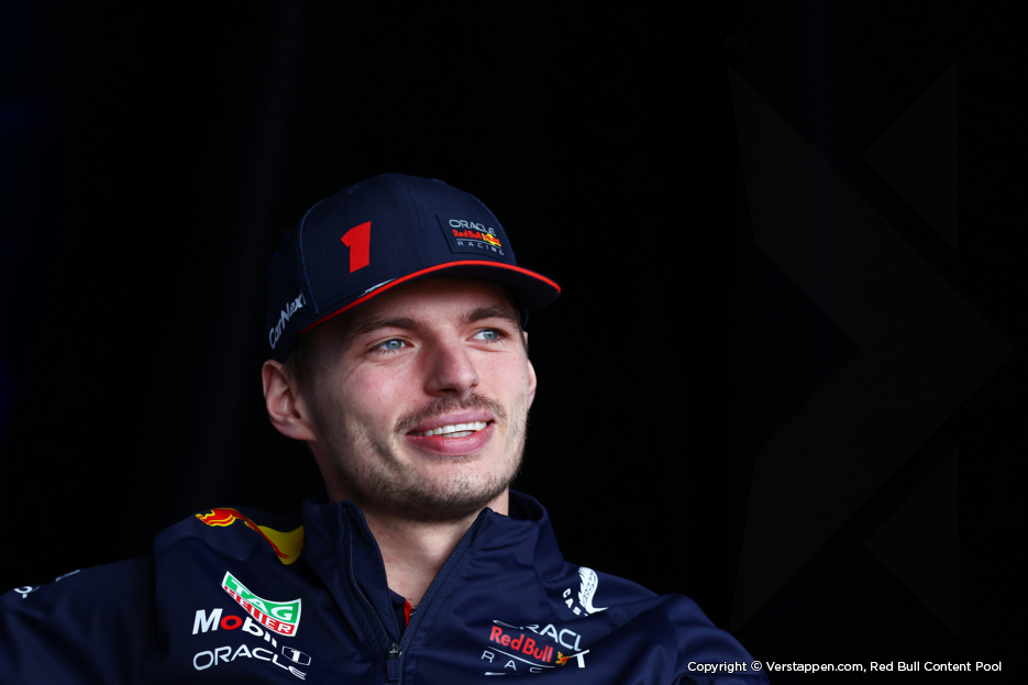 Max blikt vooruit op race in Baku: 'Wordt misschien wat chaotisch' 
#MaxVerstappen
dailygp.com/nl/max-blikt-v…