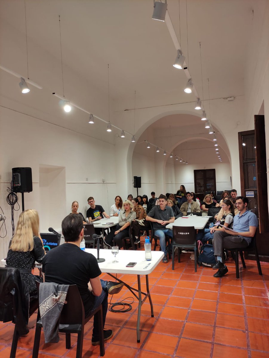 TKNar_ar's tweet photo. 🟢 Contentos de haber compartido la charla de NFTs para Artistas ✨🙌😊 en el Cabildo de Córdoba, junto con el Lab. de Arte y Tecnología de la Muni. Seguimos formando e informando sobre NFTs 🔥🔥🔥

#Arteytecnologia #w3b #NFTCommunity #tknar #cryptoart #criptoarte https://t.co/5xuAGXfm6A