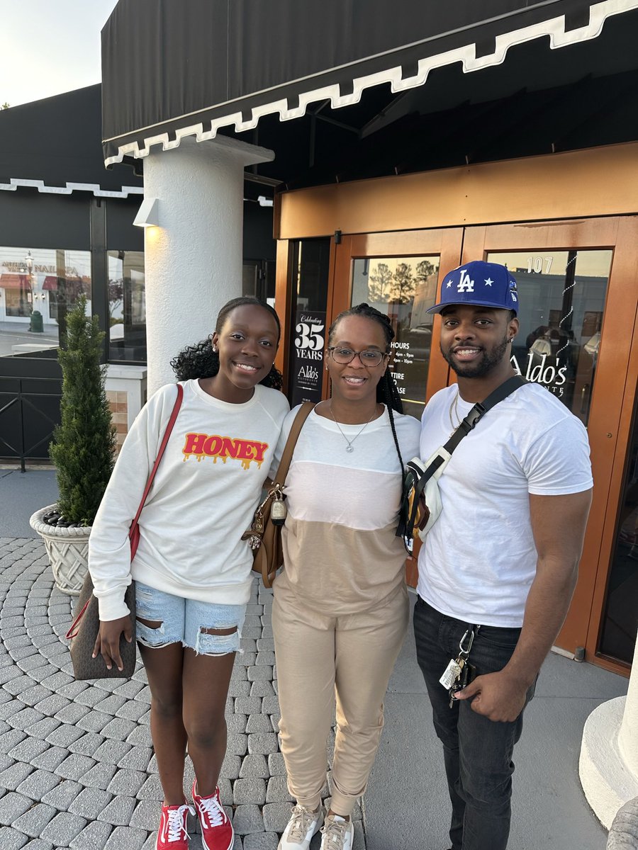 Happy Birthday <a href="/branden19__/">Branden💰</a>