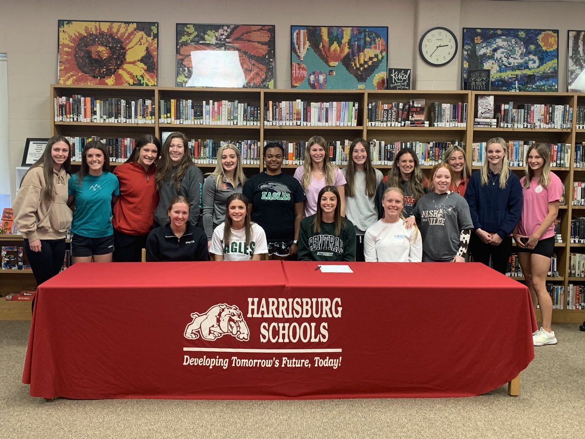 Congratulations to Sr. Carli Ellis for making her commitment to continue her track and academic career at Central Methodist University today!!! @@harrisburgr8 @HburgBoosters @TheSteveCombs @MBlakeLogan @DGP_Geisler @Whitfam8 @zbowman75 @allicatt17 @harrisburgr8 @RRichardson44