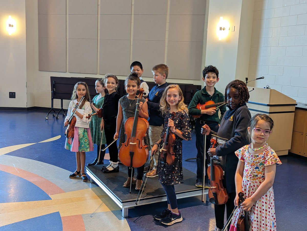 Tonight’s Lower School String Recital. 2 groups (mostly beginners) of grade 1-4 playing in front of families and friends. Some nerves and all finished with smiles. @USMLowerschool @usmsocial