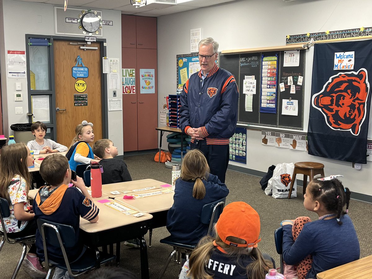 lacamerm's tweet photo. Thank you to Chairman McCaskey for reading to our students! Our students loved his reading and humor! https://t.co/FgSVAwEp7E