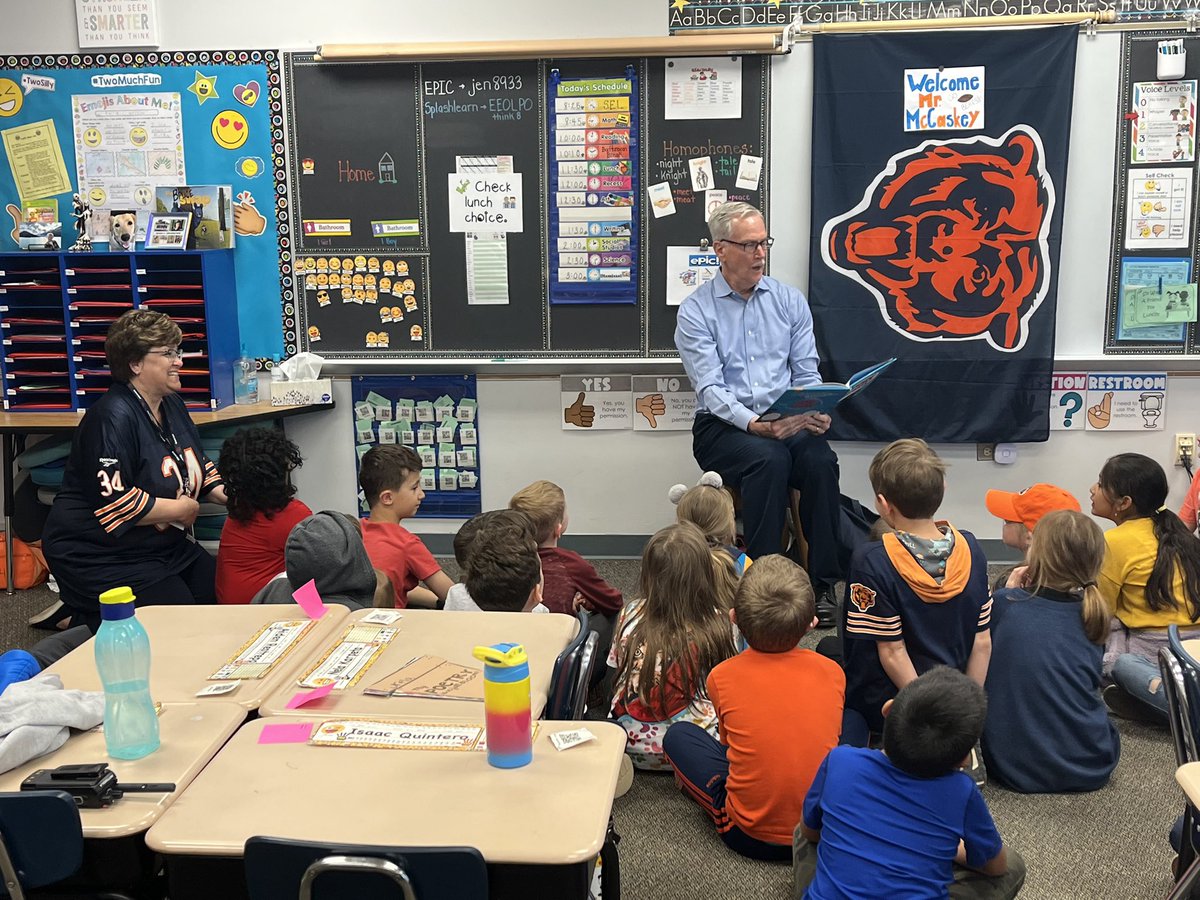 lacamerm's tweet photo. Thank you to Chairman McCaskey for reading to our students! Our students loved his reading and humor! https://t.co/FgSVAwEp7E