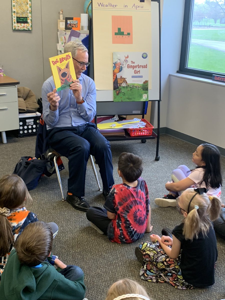 lacamerm's tweet photo. Thank you to Chairman McCaskey for reading to our students! Our students loved his reading and humor! https://t.co/FgSVAwEp7E