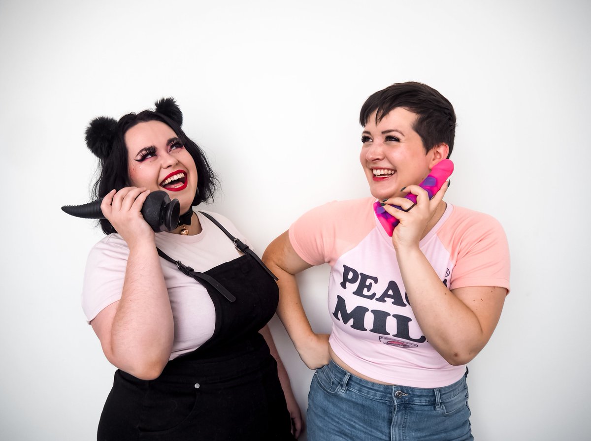ohyoufox's tweet image. Gosh, I miss making @DoneWonderfully 💖

@laurclinn and I are simply too busy these days, but, wow. I am still so proud of it. 

Please enjoy these fun promo shots our friend @madephoyou took for us! Our love for each other just BEAMS from these. 🥹