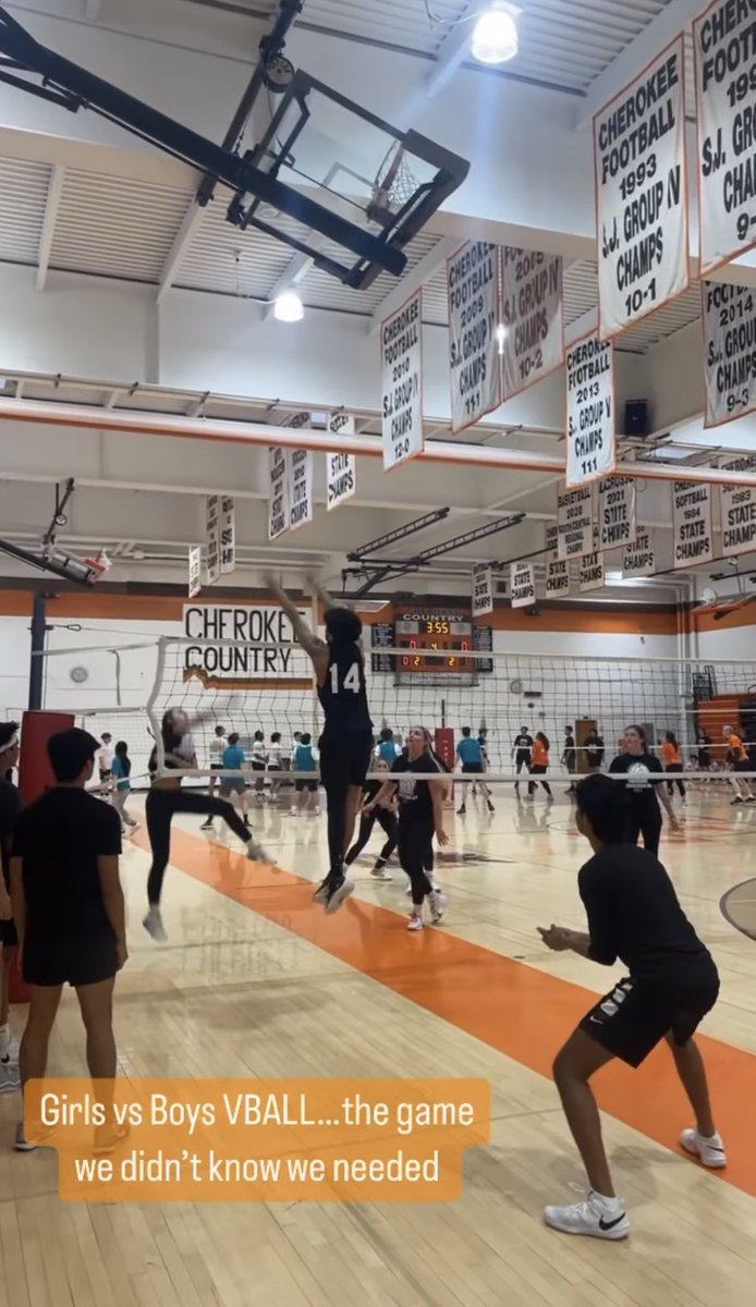 chiefs_vb's tweet photo. 🧡🏐🔥 https://t.co/ZaAS5qMtNG