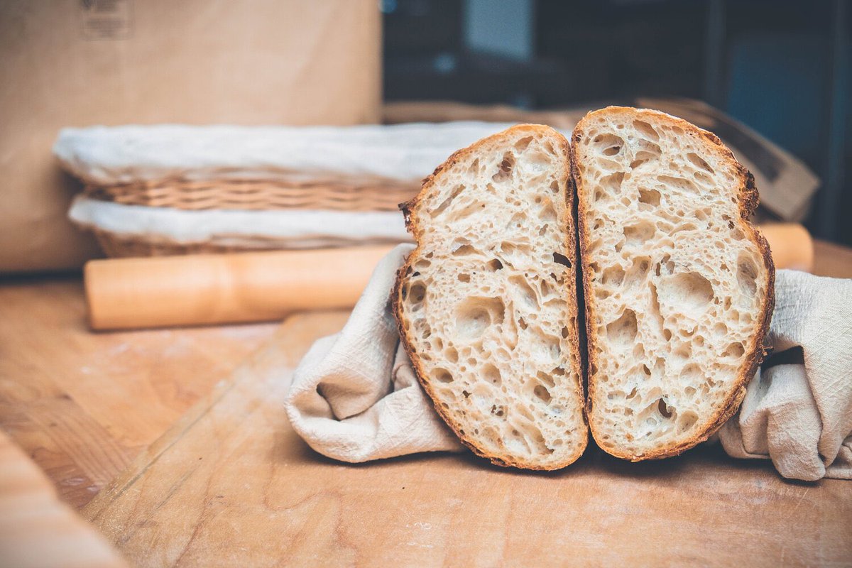 MaryAliceHunt's tweet photo. @petersagal Amazing bread and baked goods at The Cottage Bakery - the storefront in Edmonds or the pop ups around town!!    https://t.co/wlN9HHnu22 ❤️❤️❤️ https://t.co/cFFkzXEHYv