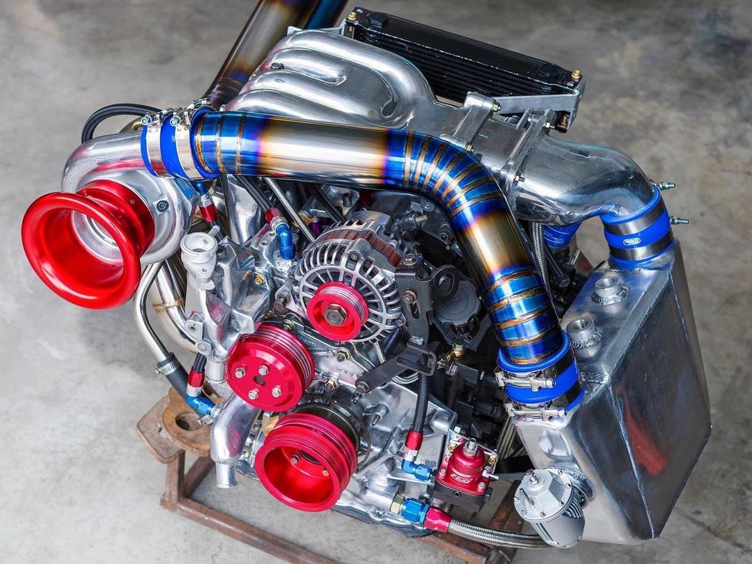 TurbologyLLC's tweet photo. #Wankel Wednesday: @chadbeephotography #13B #longtailboat!
•
#turbology #longtailboats #powerboats #powerboat #speedboats #speedboat #motorboats #motorboat #boatlife #boating #boats #boat #mazdarx7 #mazdaspeed #mazda #rx7 #13brew #rotary #turbo #tuning #tuned #tuner #thailand https://t.co/e3cpUyATqM