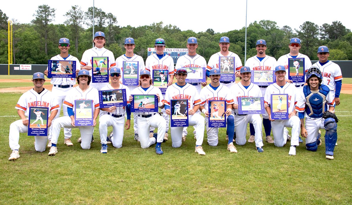 THANKS FOR THE MEMORIES: Roadrunner Baseball honored its 18 sophomores today on Sophomore Day. Good luck, guys, and thanks for everything.