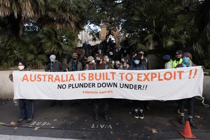 @GreenLeftOnline Rachel E starring in police evidence today 🤠
#BlockadeAustralia #protectprotest