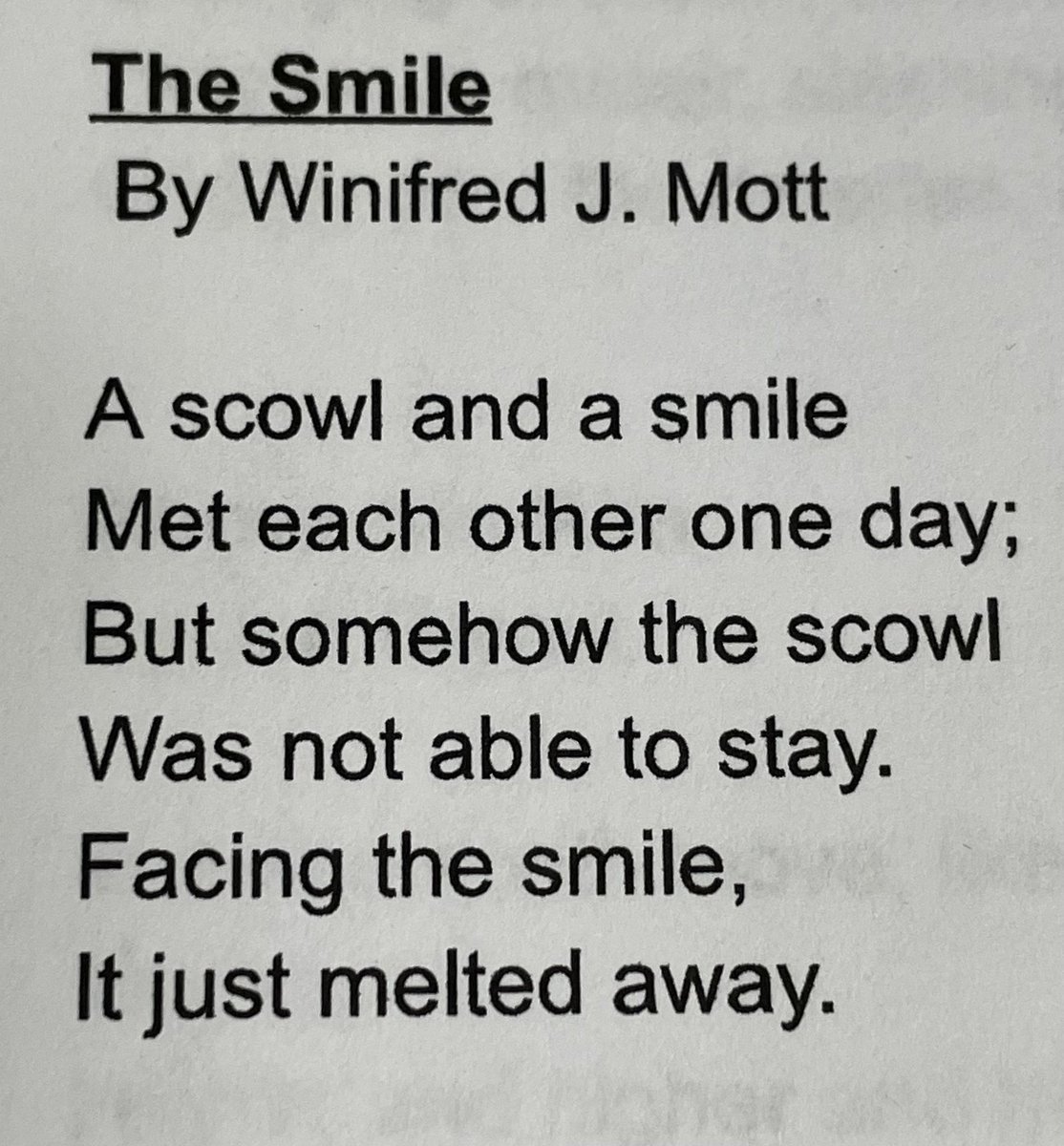 BooksMakeUSoar's tweet photo. ✍️ Celebrate #nationalpoetrymonth by sharing your favorite poem with your friends. April 29th is #poeminyourpocketday. Which poem will you share? #wrh @wereppinhanford @hhsfalcons #poetry #poetrylovers 💜💛💜💛 https://t.co/ube9SoJrLV
