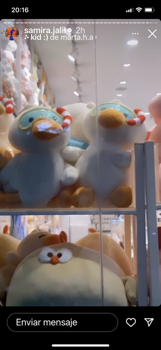 melik22cr's tweet image. #LCDF3 JAJAJAJA quiero ese peluche 😂😂 #Pepison