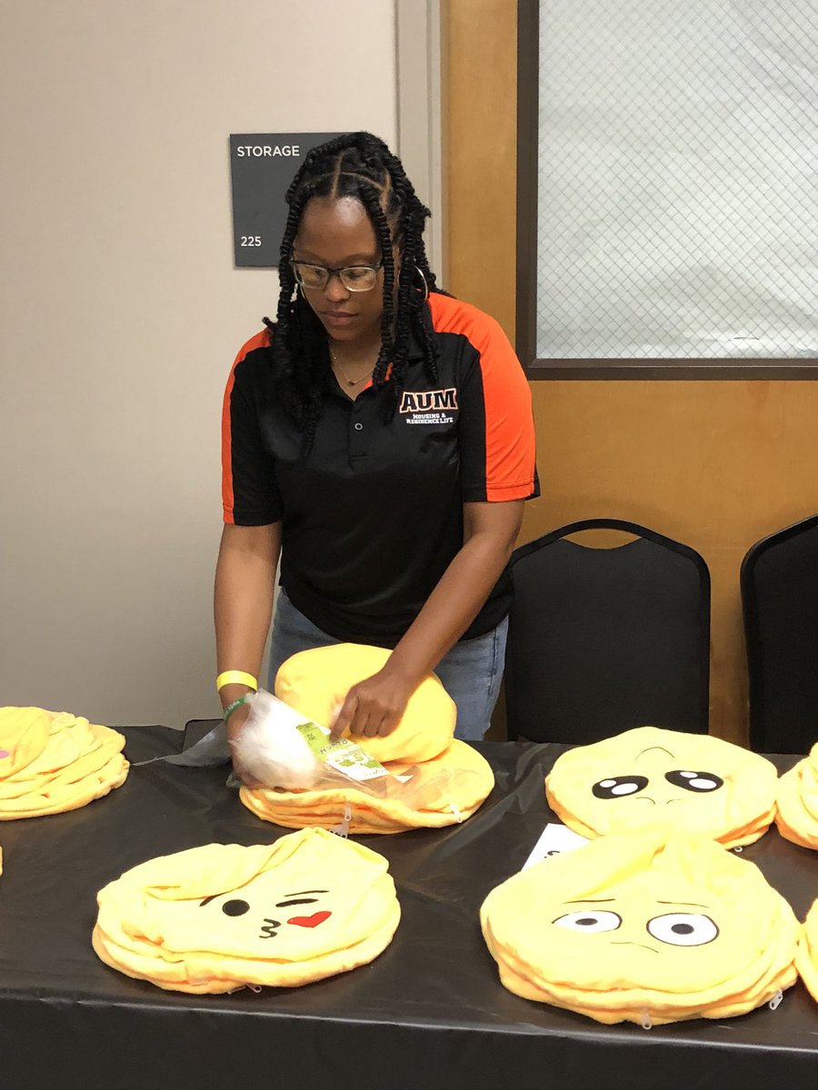 AUMResLife's tweet photo. Hey everyone,

Come join us for Professors N Pajamas!! We got food, prizes, and more. Going on now til 12am in TC 221-233. https://t.co/RGoxe5Imrk