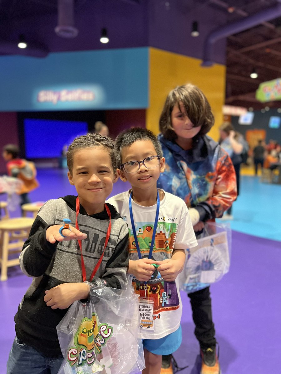 Lori Zitzelberger tweet media