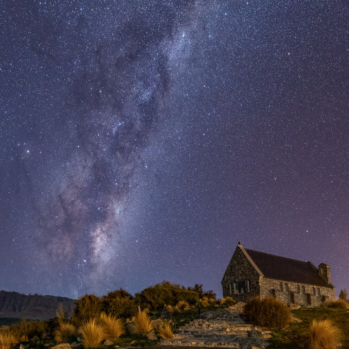 PureNewZealand's tweet photo. Nestled on the front of Lake Tekapo, made from local stones gathered from within 8km of the site, the Church of the Good Shepherd is Mackenzie’s iconic landmark not to be missed ❤️

#NZMustDo
📸: @rachgillespienz https://t.co/Ma0LpfLdCT