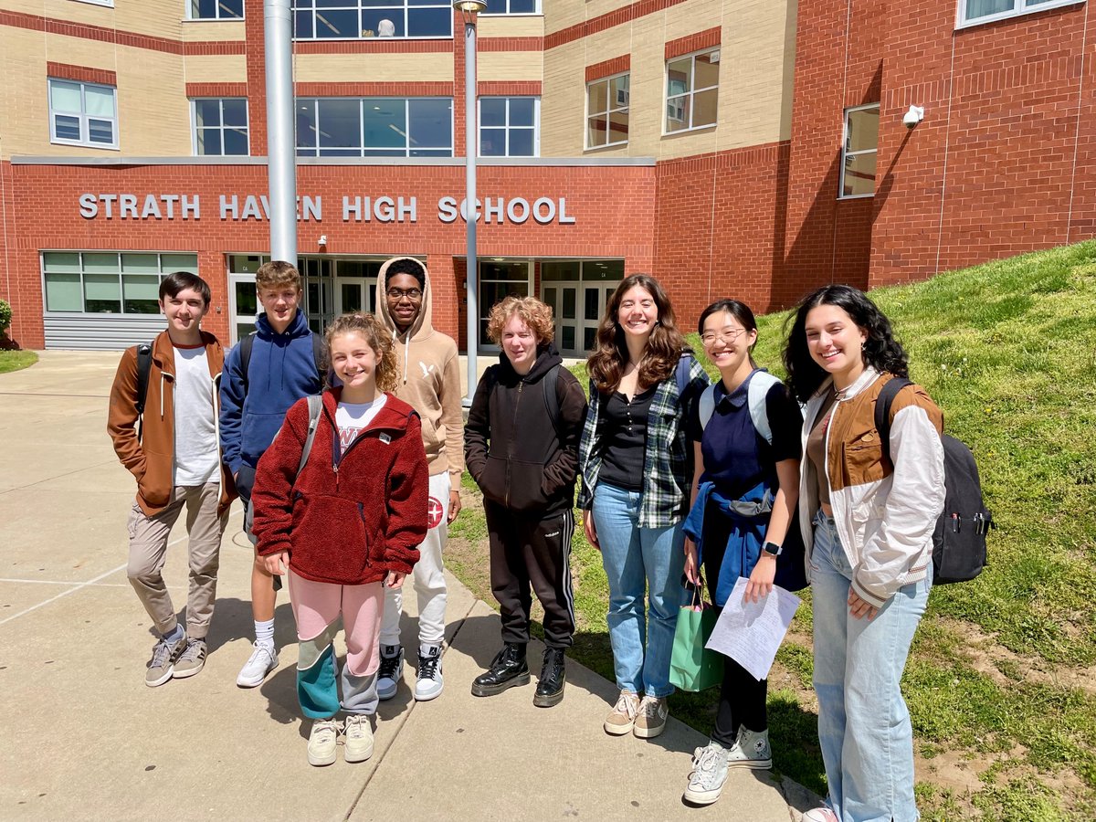 8 students traveled to Penncrest to compete in the Central League Writing Competition. Strath Haven took home a first-place victory thanks to a beautifully written story crafted by ninth-grader Kaitlyn Ho. Congratulations!