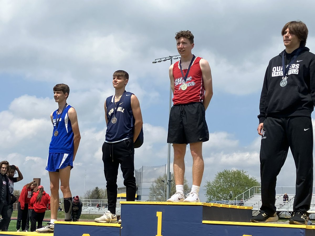Tyler Lewis medals again in the 110m hurdles, placing 🥉with a new PR of 16.02 🔥🔥🔥 #AllOutOfBubblegum