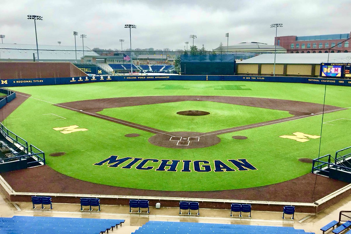 KadenJominy2026's tweet photo. I’M STAYING HO〽️E!!!
GO BLUE💙💛

So grateful for the opportunity!

@TracyJSmith13 @bengreenspan22 @HuntzingerBrock 

@HitDogsAcademy @official_hitdog @MattawanHSBB  @CoachGoodwinA @JBrownPG https://t.co/pPJXtluIoP
