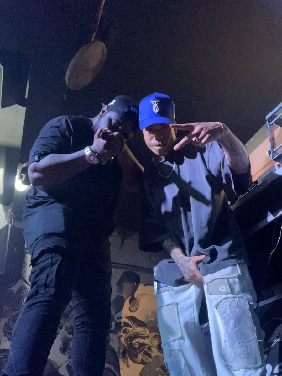 The way we can’t be separated for too long because a stage brings us back together is crazy 🔥 <a href="/jujuthequi/">JUJU.🇯🇲</a>