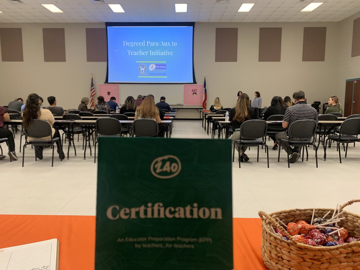 KarrabiMalin's tweet photo. ⁦@unitedisd⁩ sharing all the great things about becoming a teacher 🍎⁦@240Tutoring⁩ #240Certification https://t.co/lcuwFJGgPQ