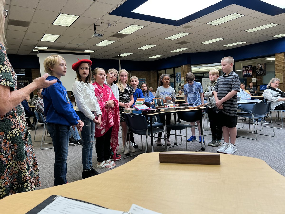 Super Impressed with our 4th grade Culture Curators from Dennis Elementary! Thank you for presenting to our Board of Education @Boro_DennisNews