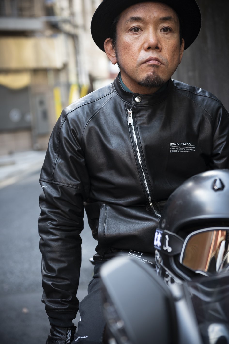 ロアーズオリジナル レザースリーブ グレーS 独立を宣言 自動車