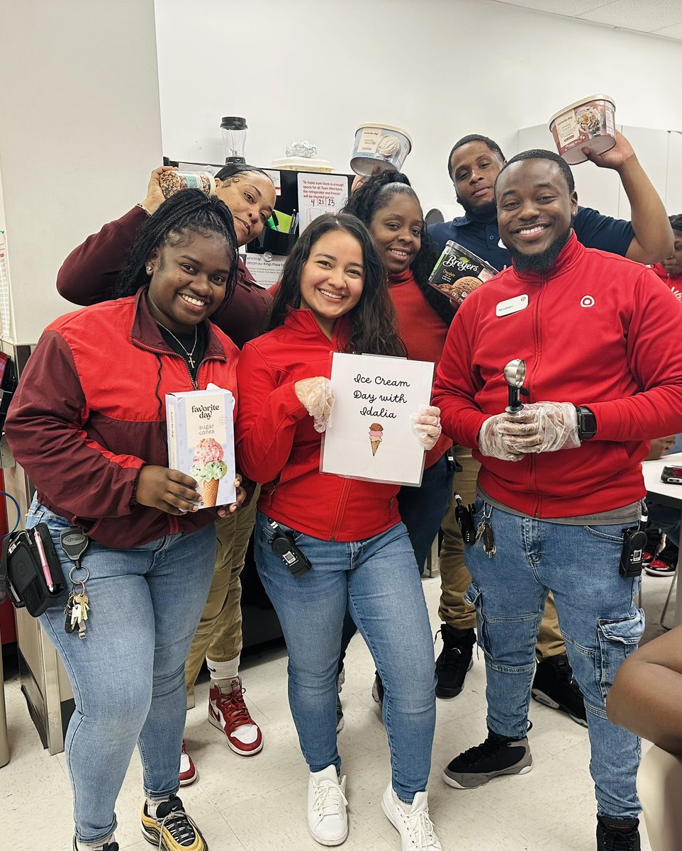 Idalia Marisol tweet media