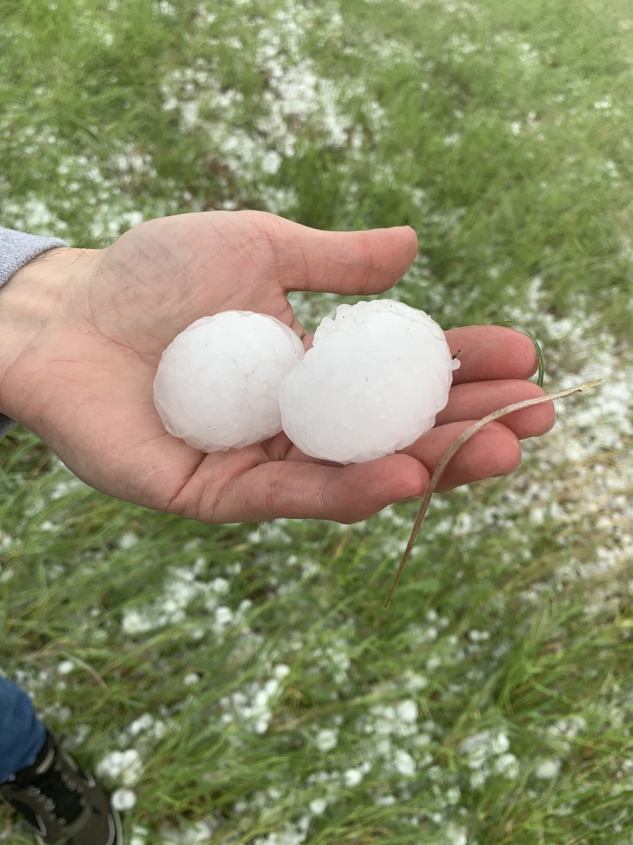 IanMalicoateWx's tweet photo. Large hail covering the roadway 10 miles northeast of de Leon Texas @ryanhallyall @NWSMidland https://t.co/1yPqOs9UFP